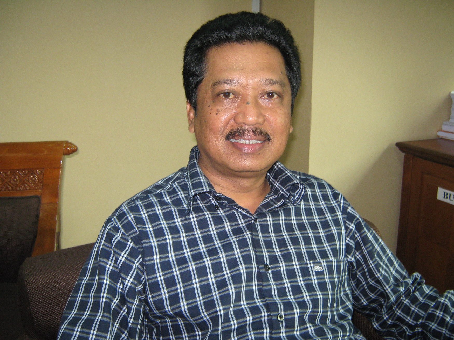 Profil H. Agus Sulistiyono, SE. (Anggota DPR RI) : Sebuah Kisah Anak Negeri
