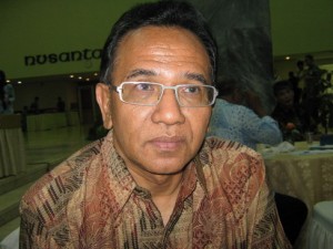 Martin Hutabarat : Interpelasi Pengetatan Remisi Koruptor Bukan Jalan Keluar