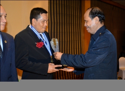 Ahmad Rusni Raih Penghargaan, Sulap Lahan Tandus Jadi Ladang Buah- Buahan