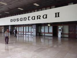 Miris…! Gedung Mewah DPR RI Tak Disediakan Satupun Kursi Buat Tamu