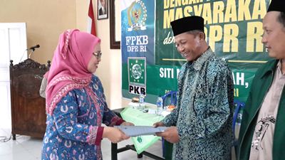 Siti Mukaromah, S.Ag. : UMKM Gunakan Gula Dalam Negeri, Masyarakat Sejahtera