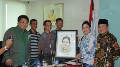 Titiek Soeharto Memperoleh Penghargaan “The Right Man On The Right Place”