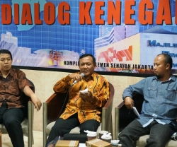 Dialog Kenegaraan : Bisakah Kenaikan Harga Jelang Puasa Dikendalikan?