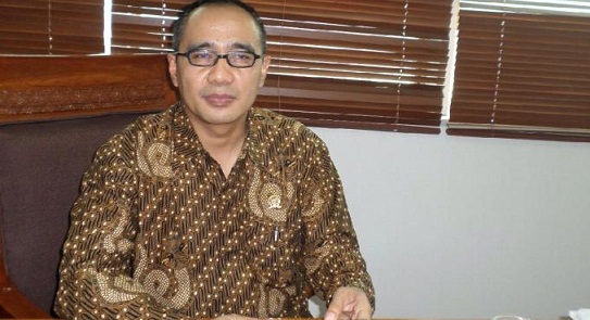 Dadang Rusdiana : Setya Novanto Mundur, Pilih Paket Pimpinan DPR Baru