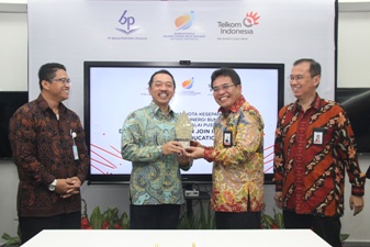 Sinergi Telkom-Balai Pustaka, Hadirkan 1.000 Taman Bacaan Digital di Indonesia