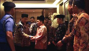Presiden Jokowi Buka Puasa Bersama di Kediaman Ketua DPR Ade Komarudin