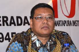 Eriko Sotarduga : Reshuffle, Belum Ada Komunikasi Jokowi & Parpol Pendukung