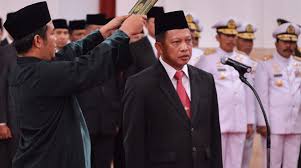 Dilantik Presiden, Tito Karnavian Jadi Kapolri dan Berpangkat Jenderal Polisi