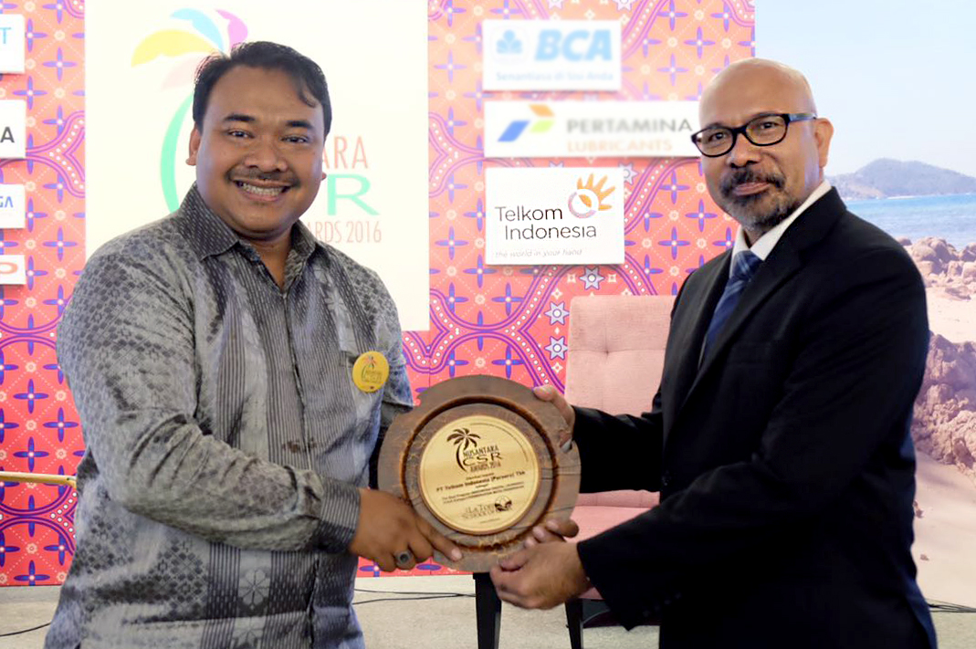 Indonesia Digital Learning PT. Telkom Raih The Best CSR Program 2016