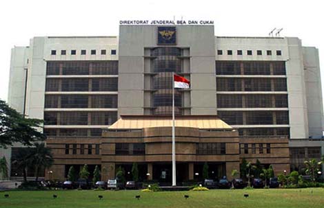 KPK Bawa 1 Koper Usai Geledah Kantor Bea & Cukai Pusat di Rawamangun