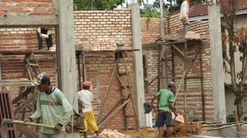 Marak Pembangunan, Jumlah Pekerja Konstruksi Malah Turun 500.000 Orang