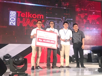 Sisihkan Ratusan Peserta, Gifood Juarai Telkom Hackathon Tahun 2018