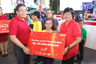 Telkom & BUMN Berbagi Bersama di DKI Jakarta Serahkan Santunan & Bingkisan Kepada Lebih 1.000 Anak Asuh