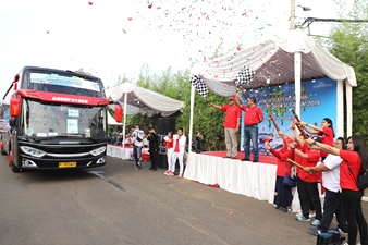 Pejabat Telkom Lepas Rombongan Mudik Bareng IndiHome Idul Fitri 2019